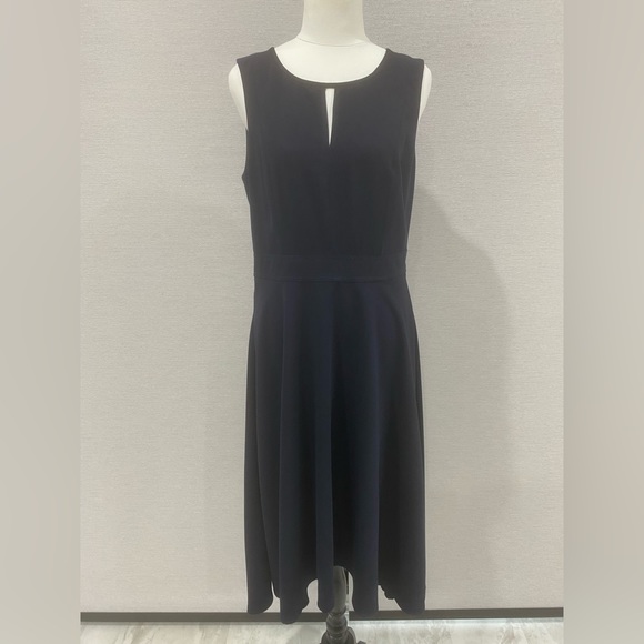 Jacqui E Dresses Jacqui E Midi Dress With Peep Hole Detail Poshmark